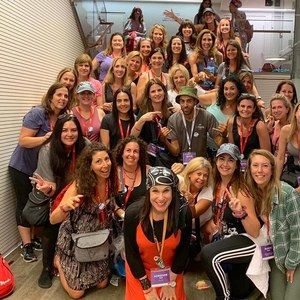 Meet your Posher, Adrienne